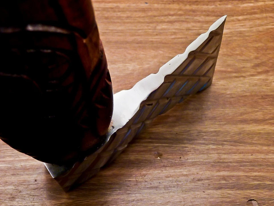 Decent Hunting Axe - Image 2