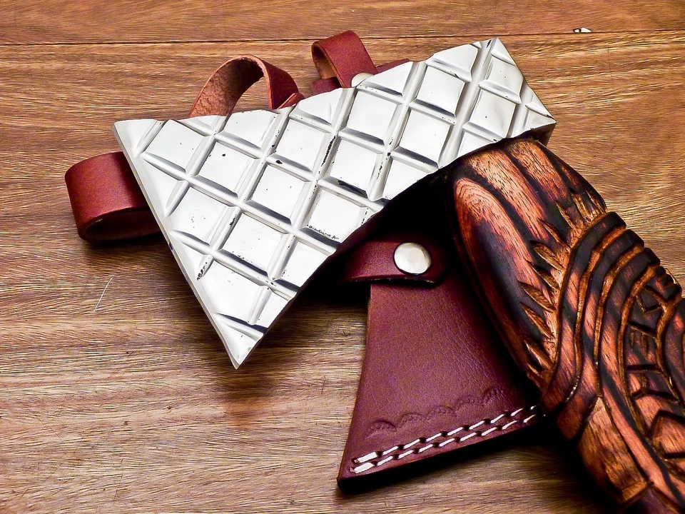 Decent Hunting Axe - Image 4